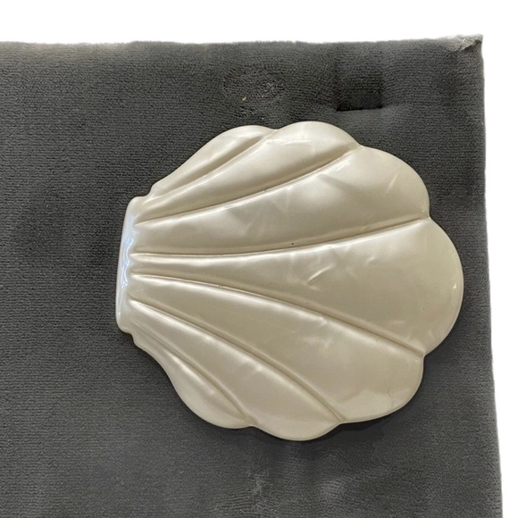 Vintage Set of 8 Opalescent Pearlized Acrylic Shell Lucite Belt Buckle Samples main image 6